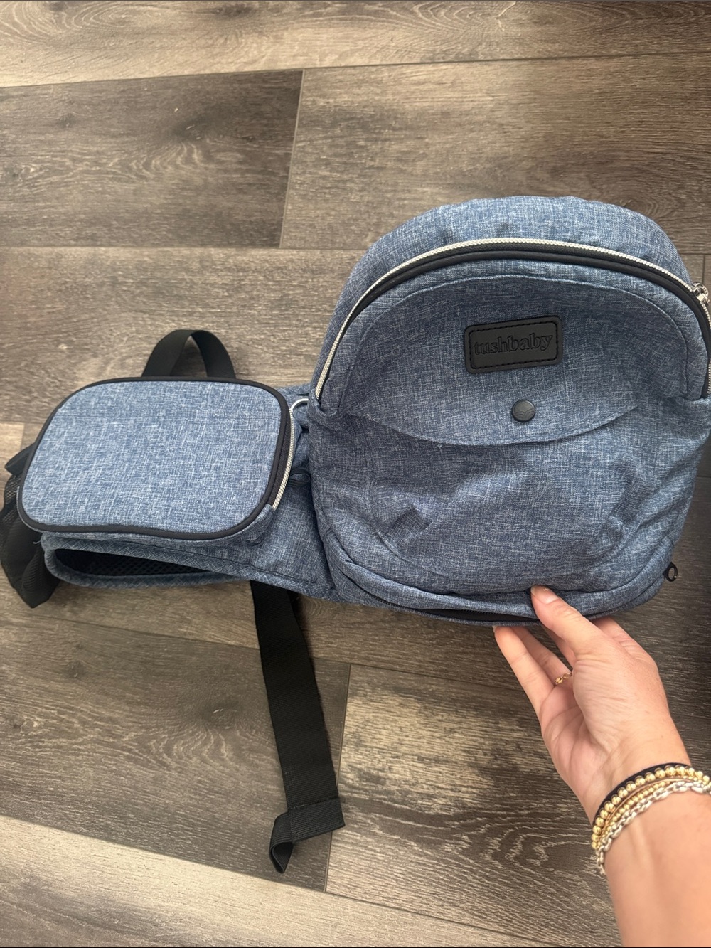 Tush Baby Strapless Baby Hipseat in Chambray Denim color